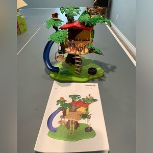 2 Schleich Farm World Playsets